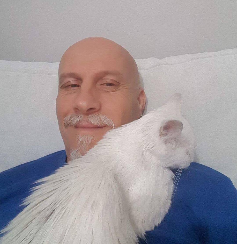 doctor and miracle cat 3