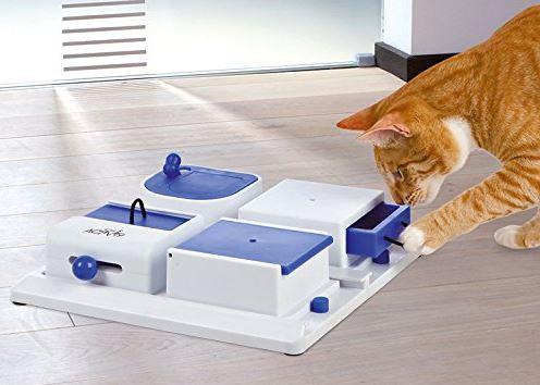 northmate catch interactive cat feeder