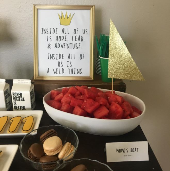 Woman throws her cat a birthday party and it's pretty adorable (Gallery)