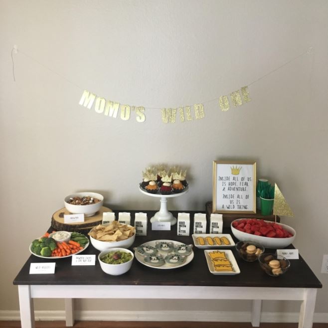 Woman throws her cat a birthday party and it's pretty adorable (Gallery)